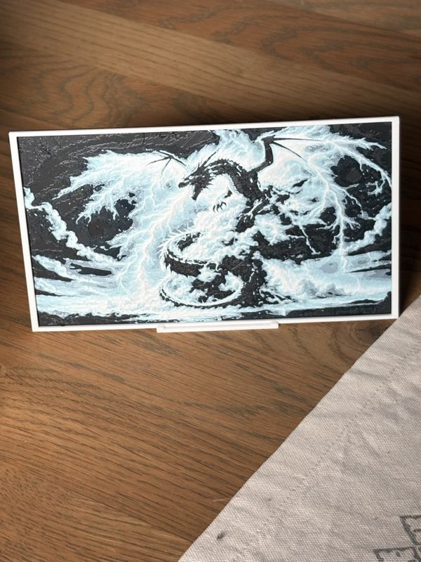 Veggkunst: Storm Dragon